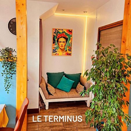 Le Terminus Hotel LʼArbresle Exterior foto